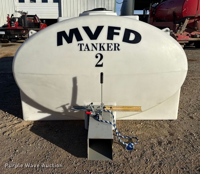 image for item DQ4220 Poly tank