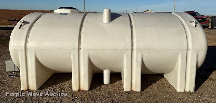 image for item DQ4220 Poly tank