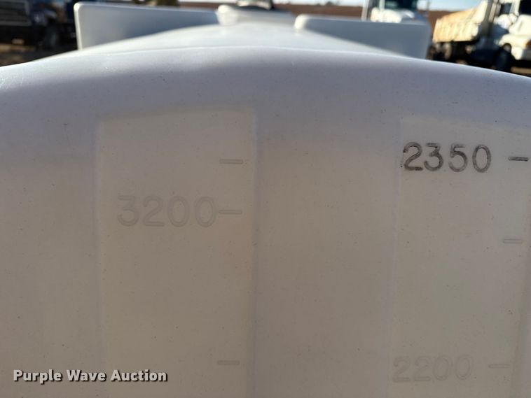 image for item DQ4220 Poly tank