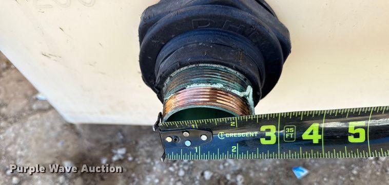 image for item DQ4220 Poly tank