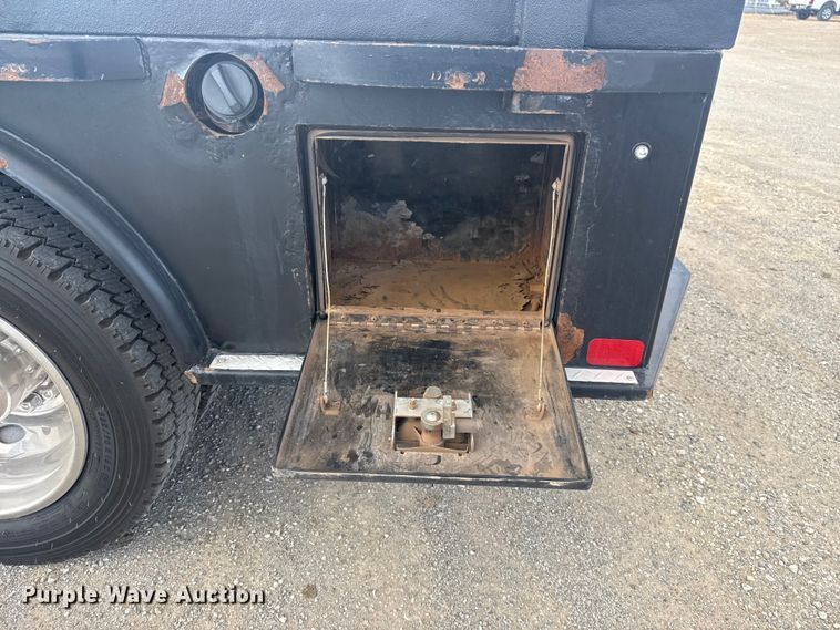 image for item DQ4222 2020 Ford F550 Ext. Cab flatbed truck