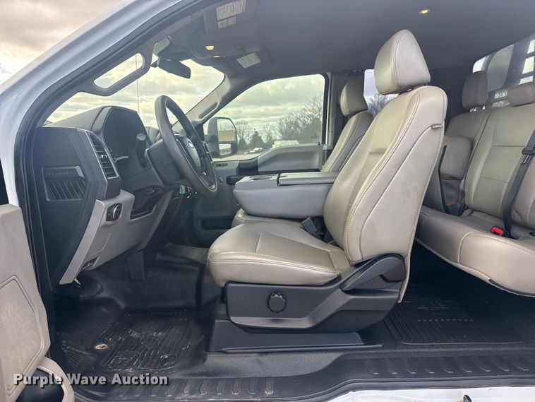 image for item DQ4222 2020 Ford F550 Ext. Cab flatbed truck