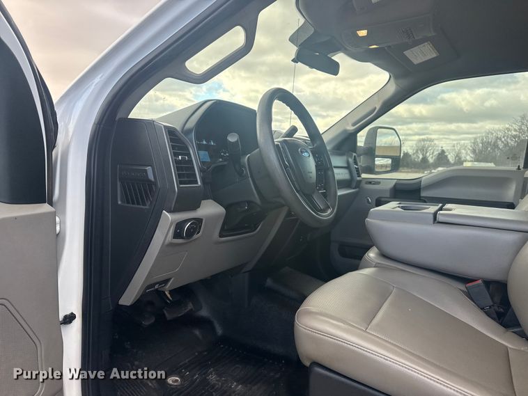 image for item DQ4222 2020 Ford F550 Ext. Cab flatbed truck