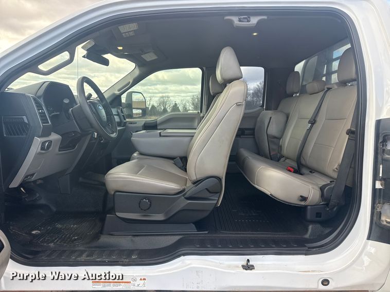 image for item DQ4222 2020 Ford F550 Ext. Cab flatbed truck