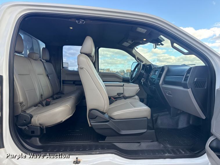 image for item DQ4222 2020 Ford F550 Ext. Cab flatbed truck