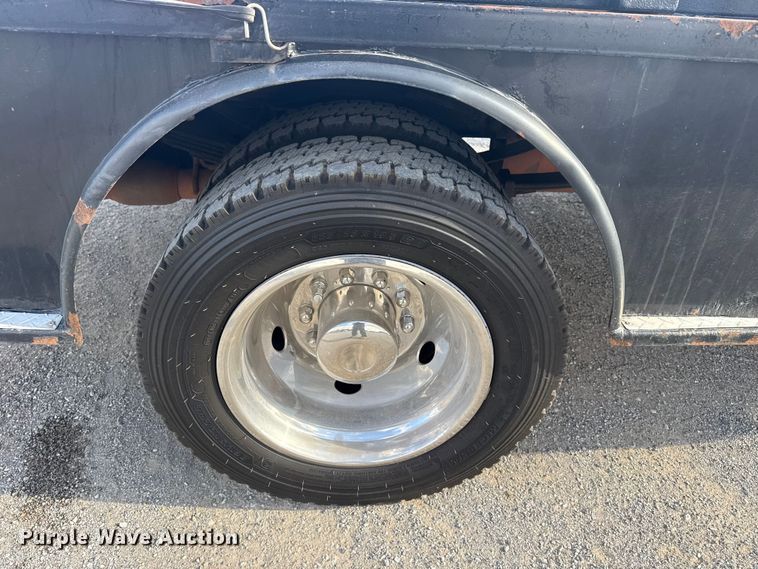 image for item DQ4222 2020 Ford F550 Ext. Cab flatbed truck