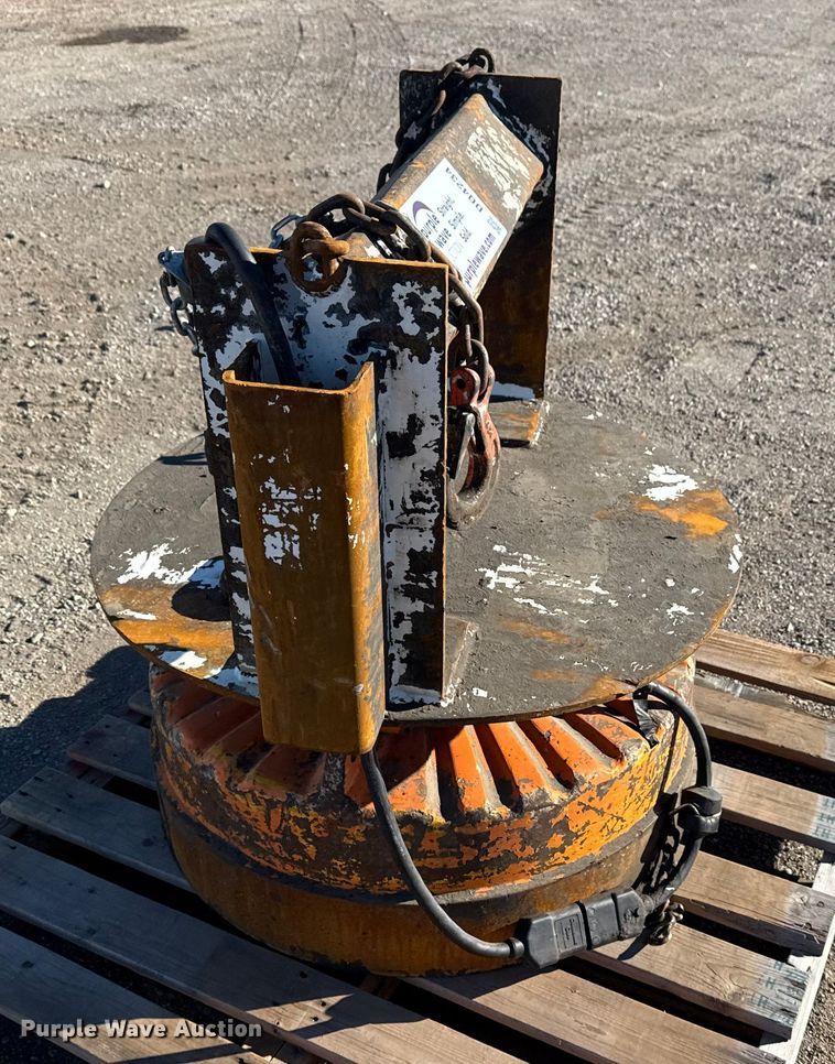 image for item DQ4234 Canmag magnet