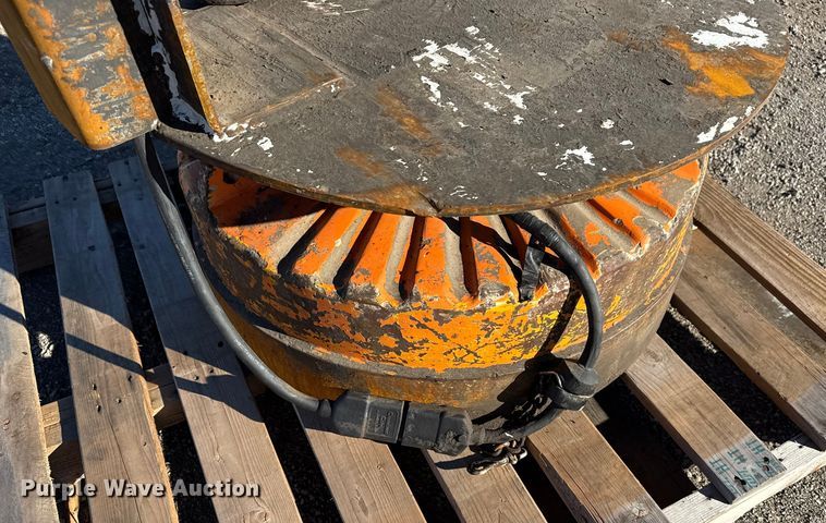 image for item DQ4234 Canmag magnet