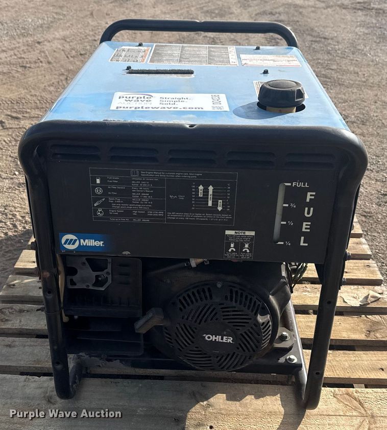 image for item DQ4238 Miller Blue Star 185 welder