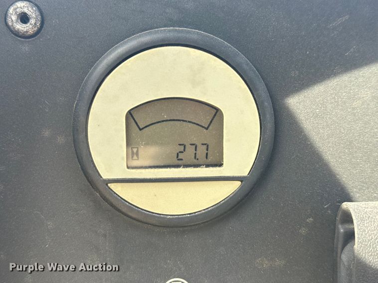 image for item DQ4238 Miller Blue Star 185 welder