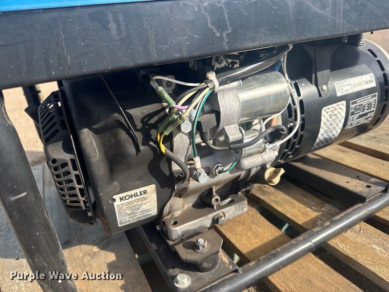 image for item DQ4238 Miller Blue Star 185 welder