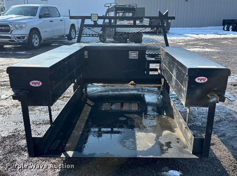 image for item DQ4242 Flatbed
