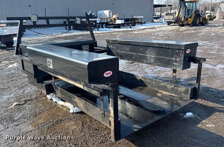 image for item DQ4242 Flatbed