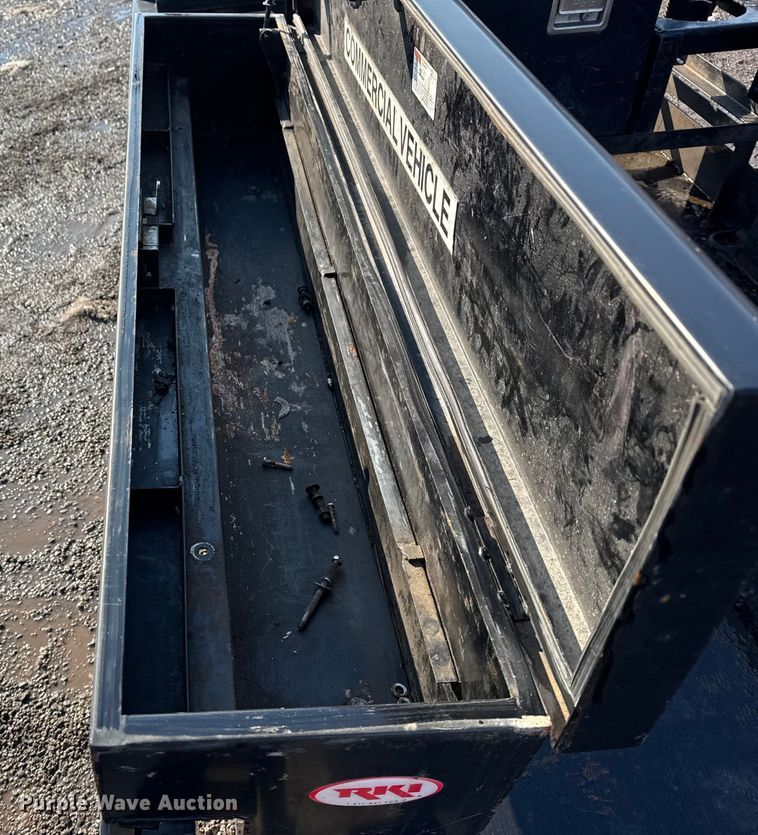 image for item DQ4242 Flatbed