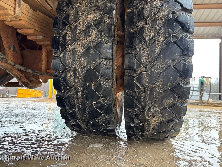 image for item DR2838 2016 RAM 5500 flatbed truck