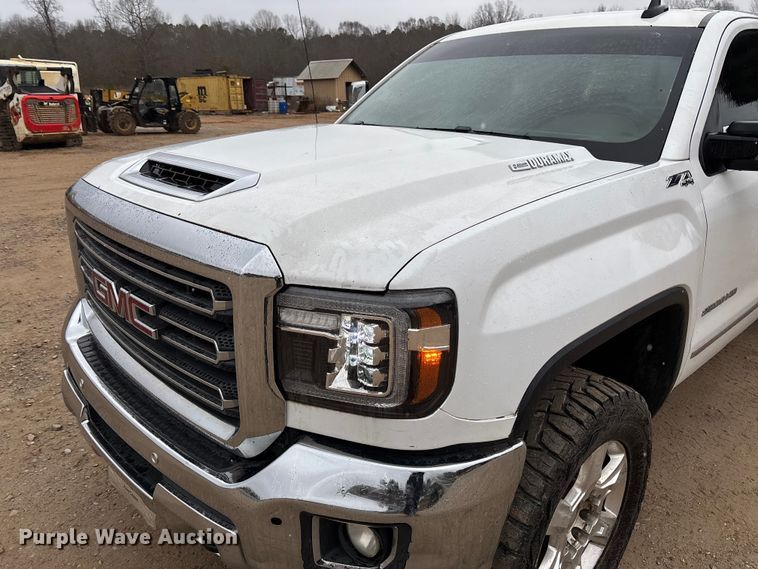 image for item DR2839 2018 GMC Sierra 2500 Crew Cab pickup truck