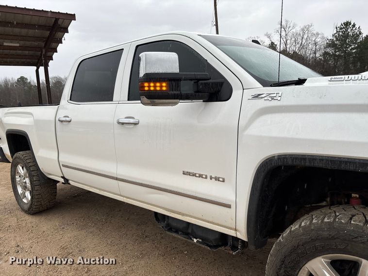 image for item DR2839 2018 GMC Sierra 2500 Crew Cab pickup truck