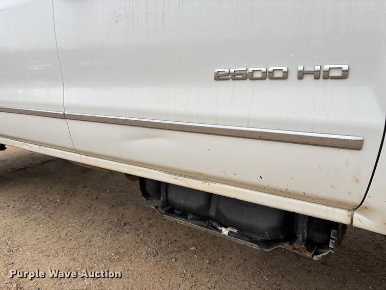 image for item DR2839 2018 GMC Sierra 2500 Crew Cab pickup truck