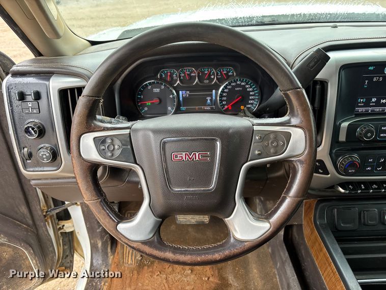 image for item DR2839 2018 GMC Sierra 2500 Crew Cab pickup truck