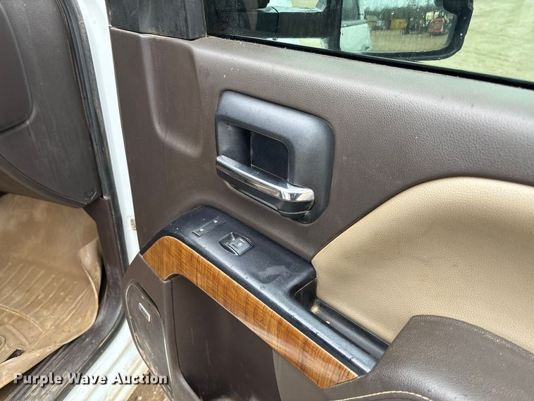 image for item DR2839 2018 GMC Sierra 2500 Crew Cab pickup truck