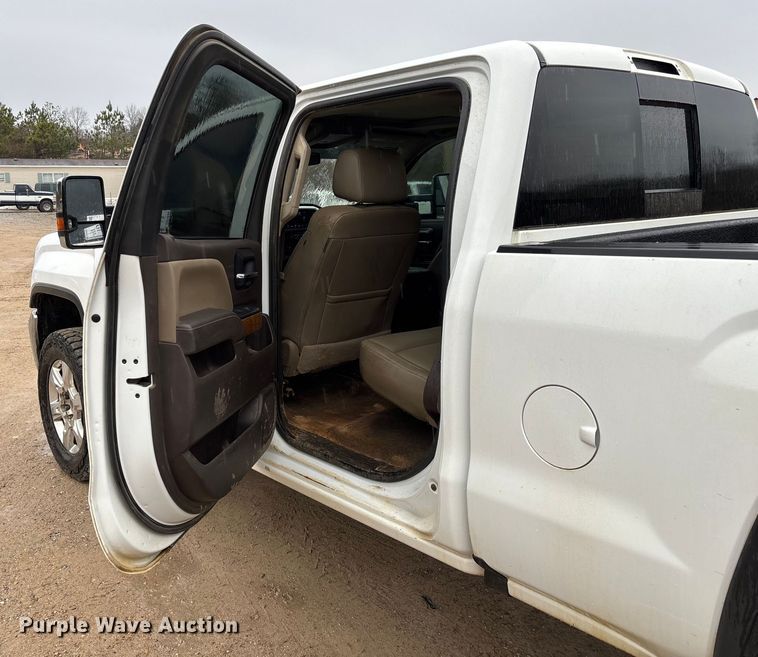 image for item DR2839 2018 GMC Sierra 2500 Crew Cab pickup truck