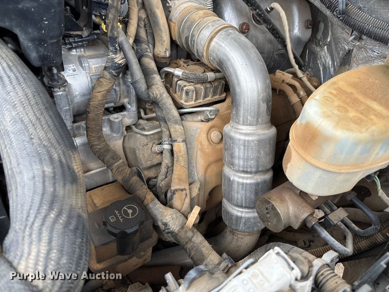 image for item DR2839 2018 GMC Sierra 2500 Crew Cab pickup truck