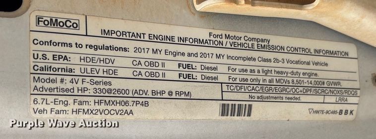 image for item DR2840 2017 Ford F350 Super Duty Crew Cab flatbed pickup truck