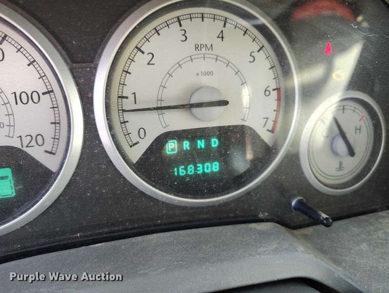 image for item DT0842 2008 Chrysler Town&Country van