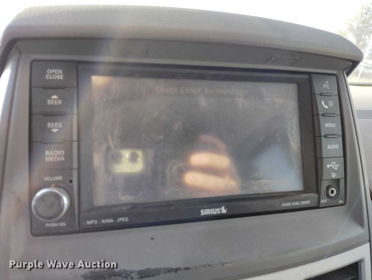 image for item DT0842 2008 Chrysler Town&Country van