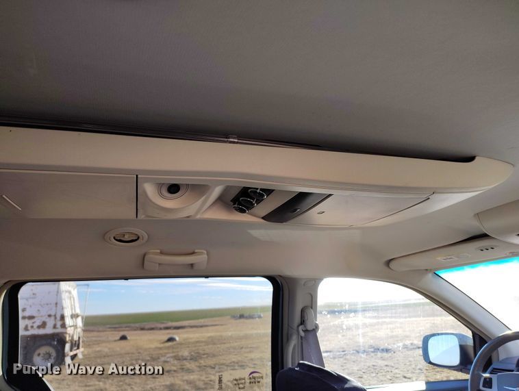 image for item DT0842 2008 Chrysler Town&Country van