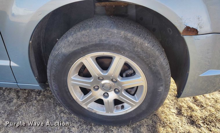 image for item DT0842 2008 Chrysler Town&Country van