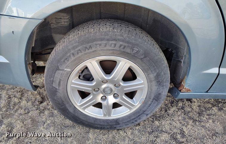 image for item DT0842 2008 Chrysler Town&Country van