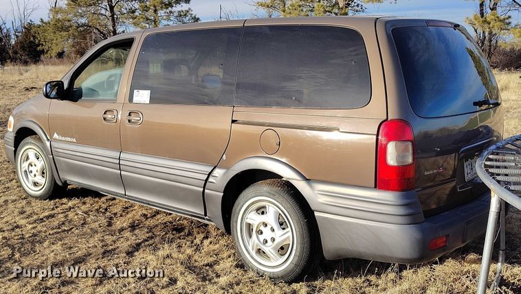 image for item DT0843 2000 Pontiac Montana van