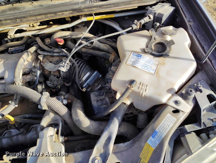 image for item DT0843 2000 Pontiac Montana van