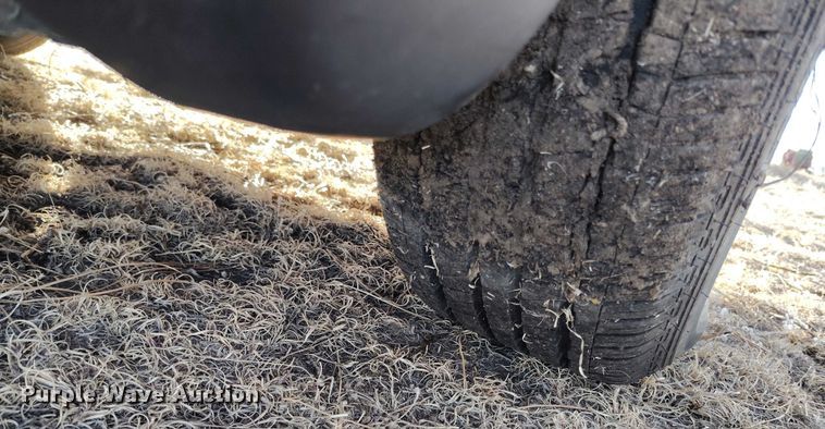 image for item DT0843 2000 Pontiac Montana van