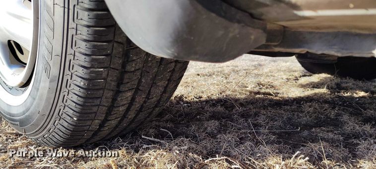 image for item DT0843 2000 Pontiac Montana van