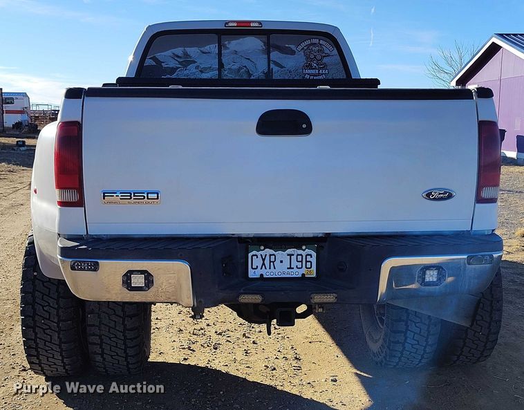 image for item DT0860 2006 Ford F350 Lariat Crew Cab pickup truck