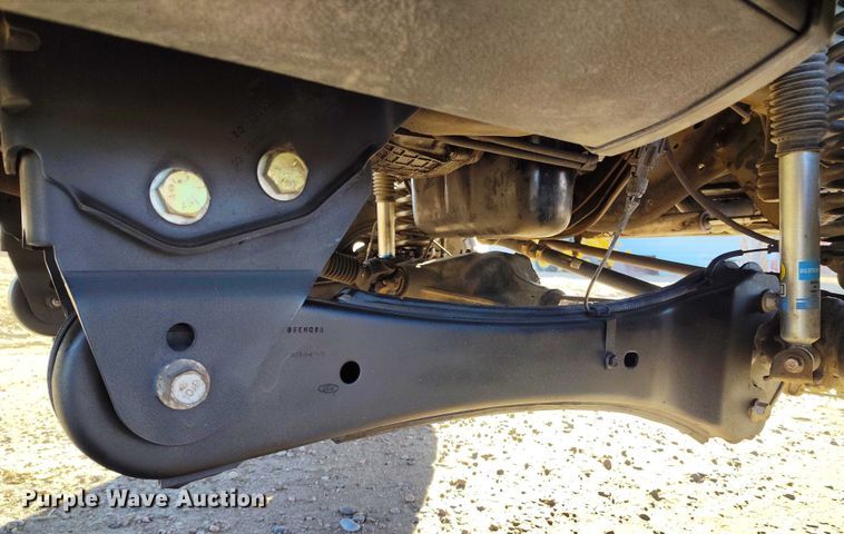 image for item DT0860 2006 Ford F350 Lariat Crew Cab pickup truck