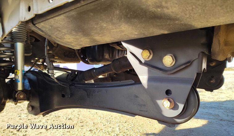 image for item DT0860 2006 Ford F350 Lariat Crew Cab pickup truck