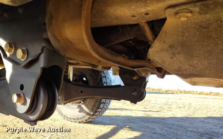 image for item DT0860 2006 Ford F350 Lariat Crew Cab pickup truck