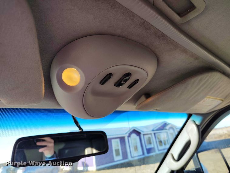 image for item DT0860 2006 Ford F350 Lariat Crew Cab pickup truck