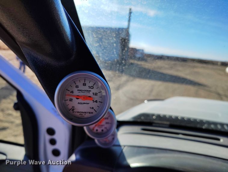 image for item DT0860 2006 Ford F350 Lariat Crew Cab pickup truck