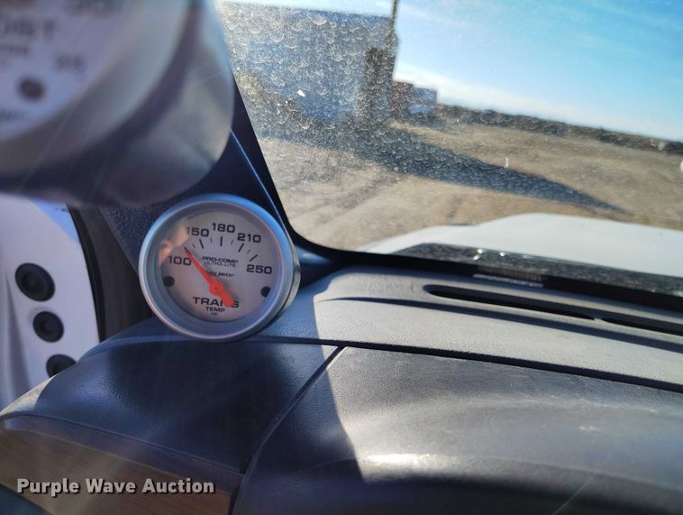 image for item DT0860 2006 Ford F350 Lariat Crew Cab pickup truck