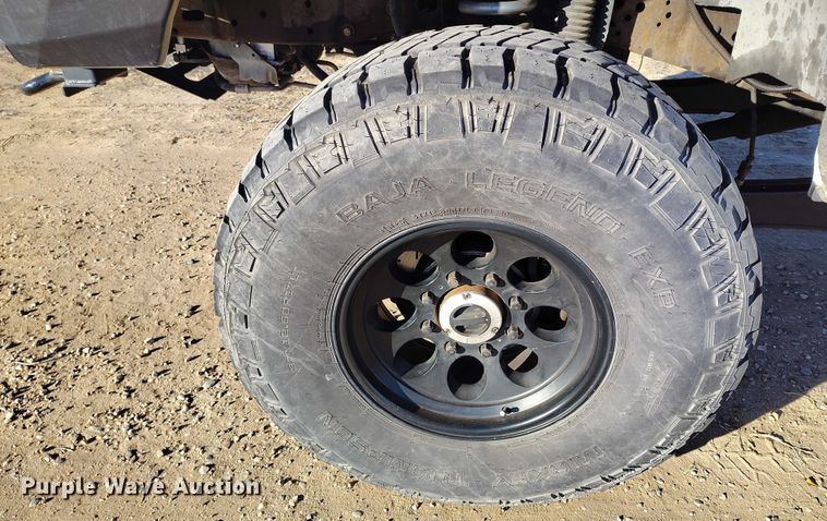 image for item DT0860 2006 Ford F350 Lariat Crew Cab pickup truck