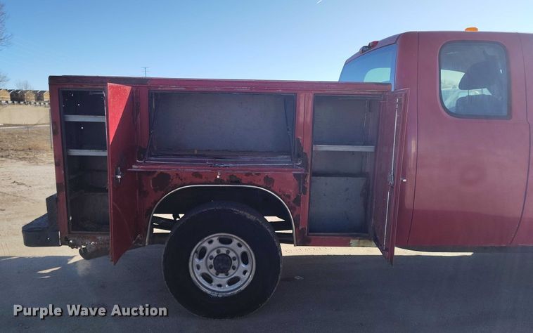 image for item DT0891 2008 Chevrolet Silverado 2500HD Ext. Cab utility bed pickup truck