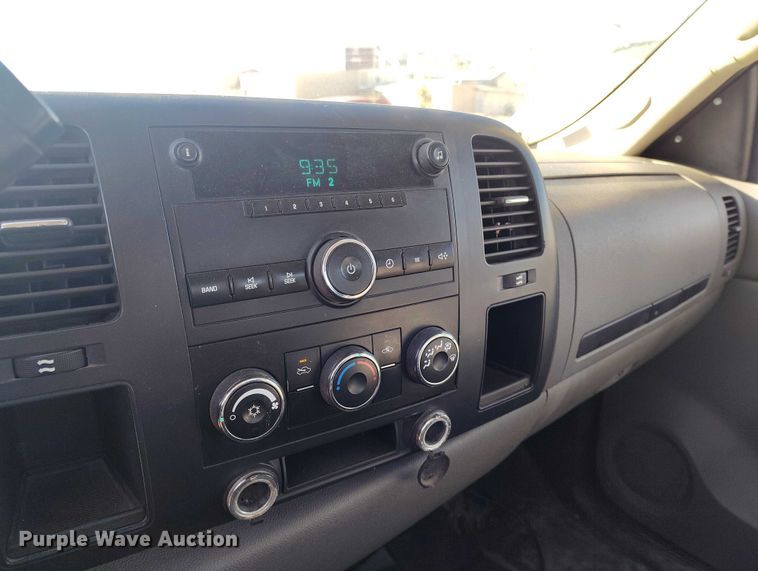 image for item DT0891 2008 Chevrolet Silverado 2500HD Ext. Cab utility bed pickup truck