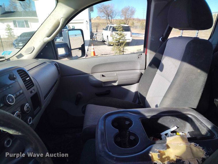 image for item DT0891 2008 Chevrolet Silverado 2500HD Ext. Cab utility bed pickup truck