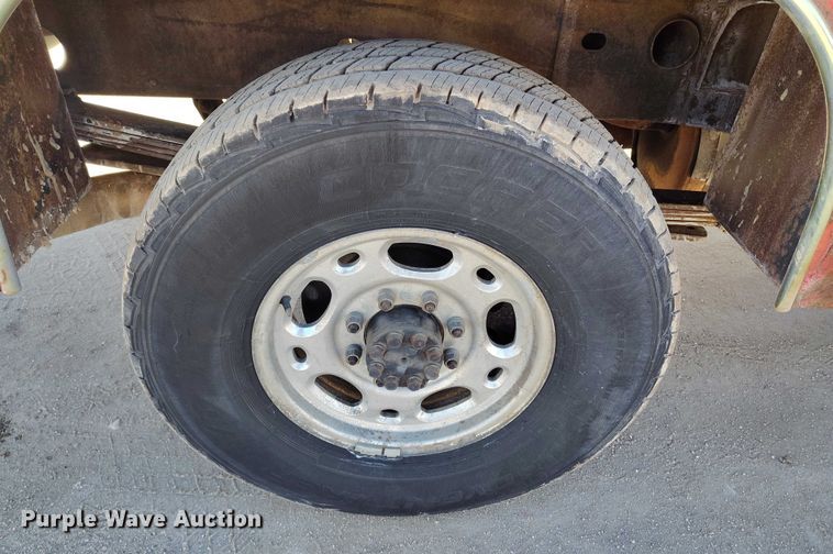 image for item DT0891 2008 Chevrolet Silverado 2500HD Ext. Cab utility bed pickup truck