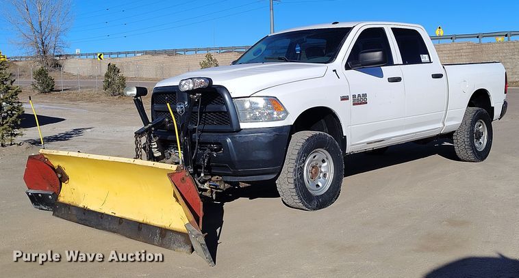 image for item DT0892 2014 RAM 2500 Crew Cab pickup truck