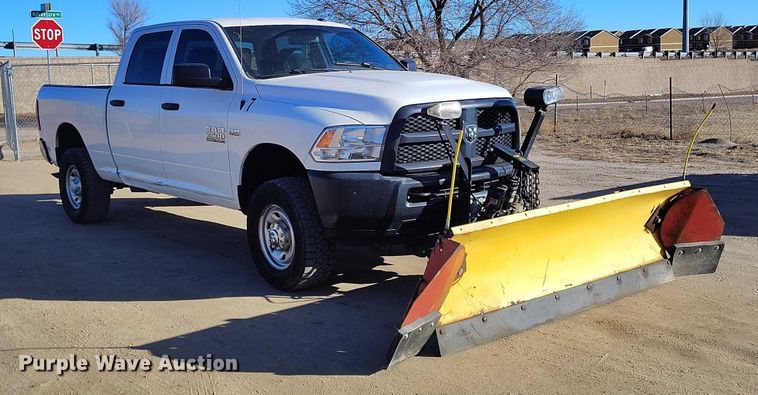 image for item DT0892 2014 RAM 2500 Crew Cab pickup truck